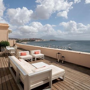 Caracciolo 13 Rooftop&Suites